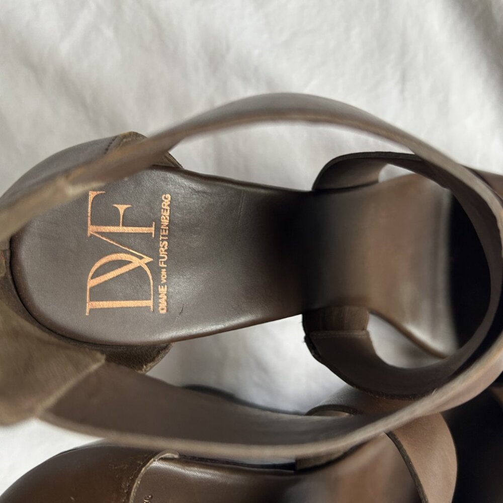 DVF Opal Cognac Leather Platform Wedge Sandals 9.5 NWOT — Pristine w/ Box - Picture 7 of 10
